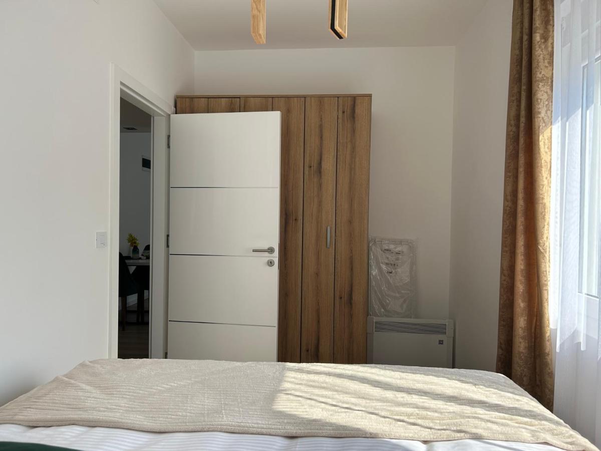 La Casa Apartments Jagodina Bagian luar foto