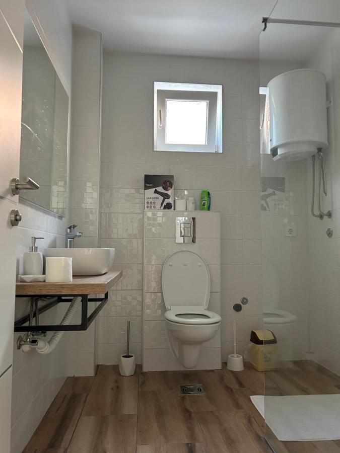 La Casa Apartments Jagodina Bagian luar foto