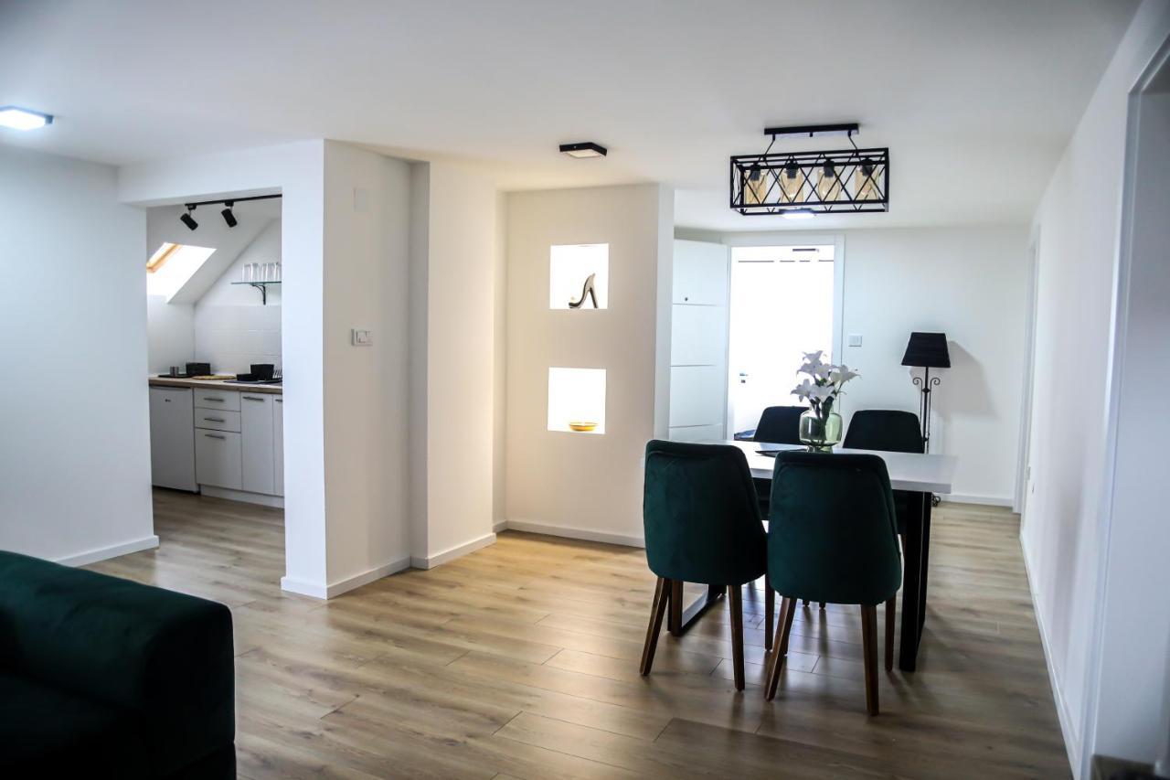 La Casa Apartments Jagodina Bagian luar foto