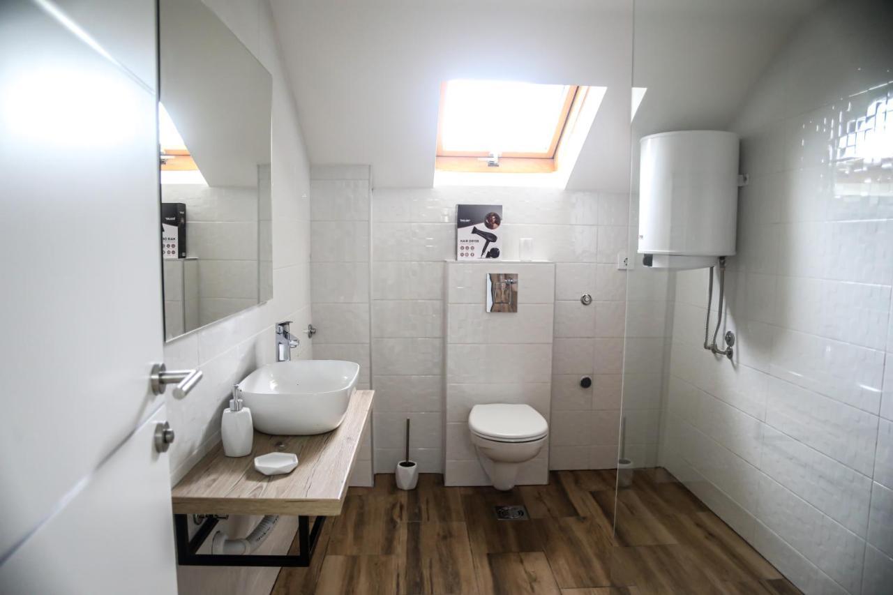 La Casa Apartments Jagodina Bagian luar foto