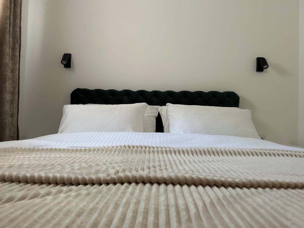 La Casa Apartments Jagodina Bagian luar foto