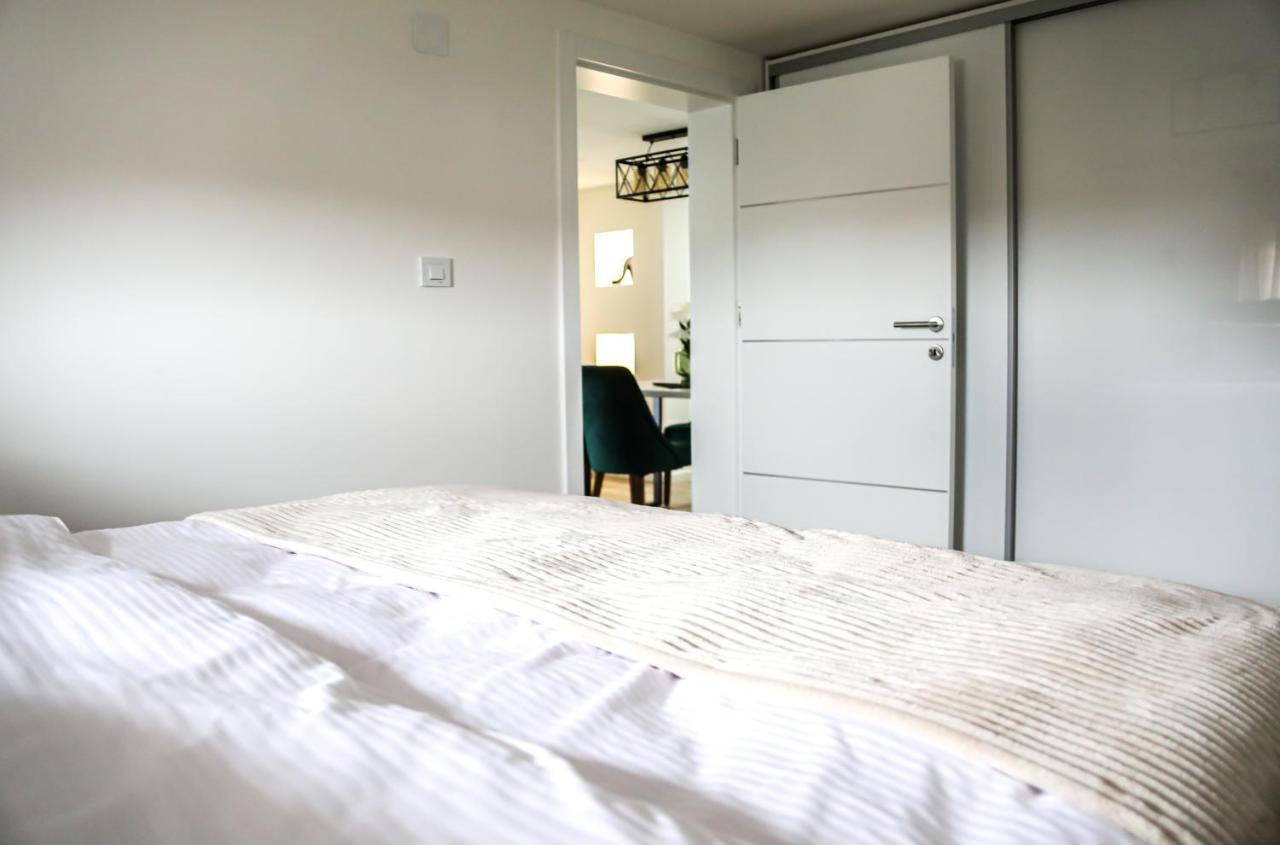 La Casa Apartments Jagodina Bagian luar foto